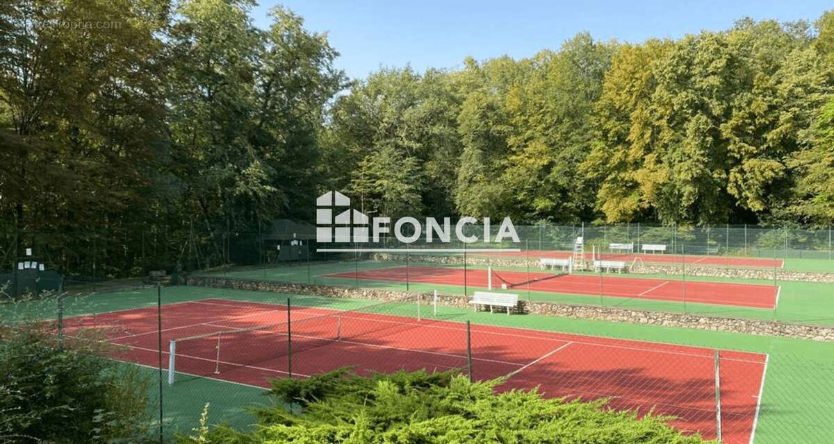 Appartement T4 102 m2, rénové dans un cadre privilégié à ETIOLLES avec PISCINE ET TERRAINS DE TENNIS - photo 22