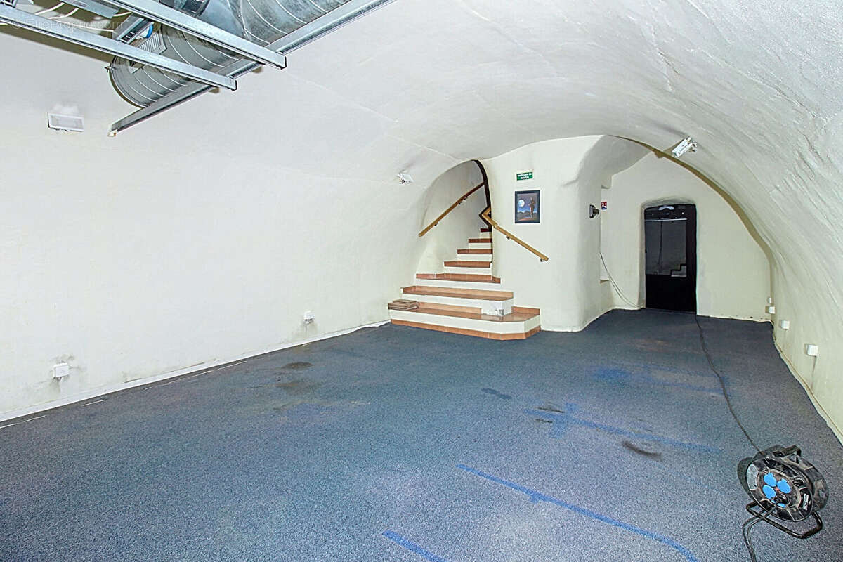 Commerce à TRANS-EN-PROVENCE