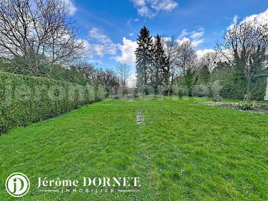 war_00010 - Maison à CREVECOEUR-LE-GRAND