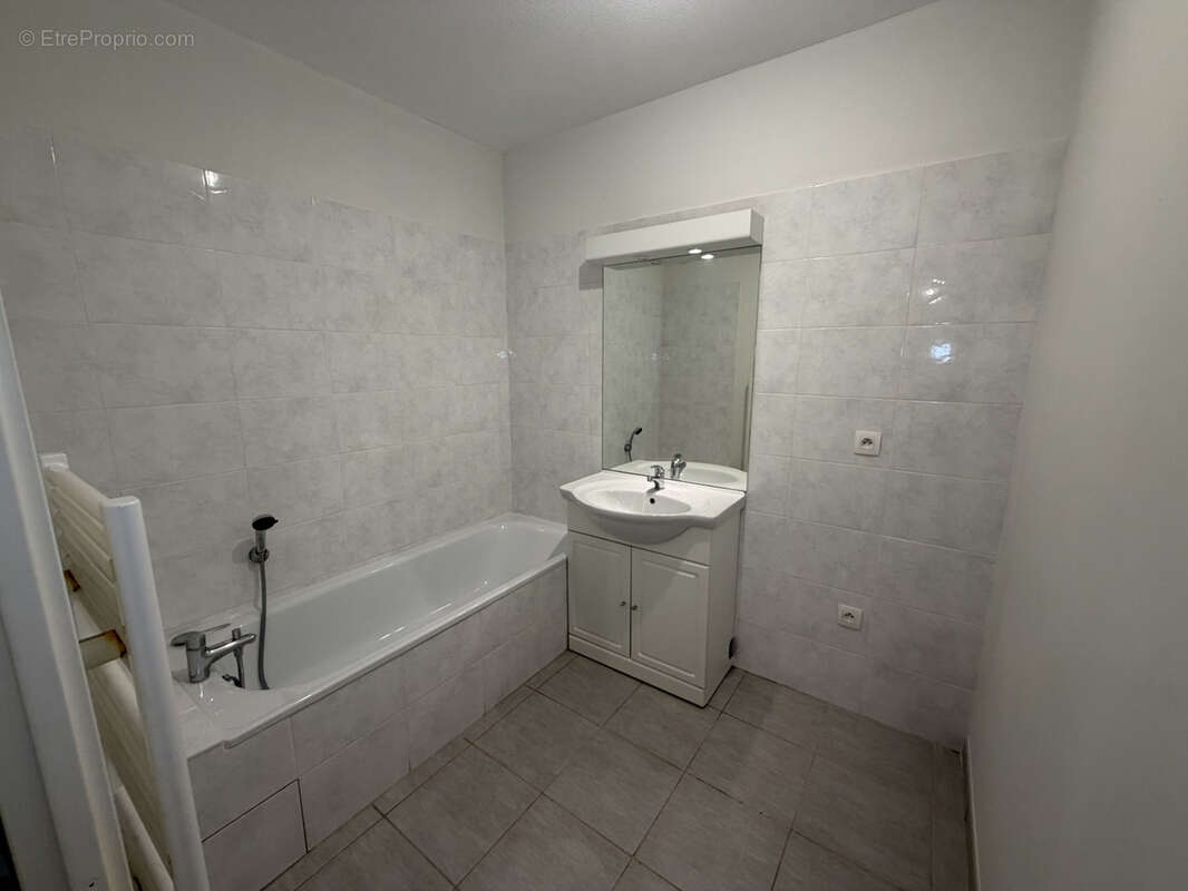 Appartement à SAINT-MARTIN-LE-VINOUX