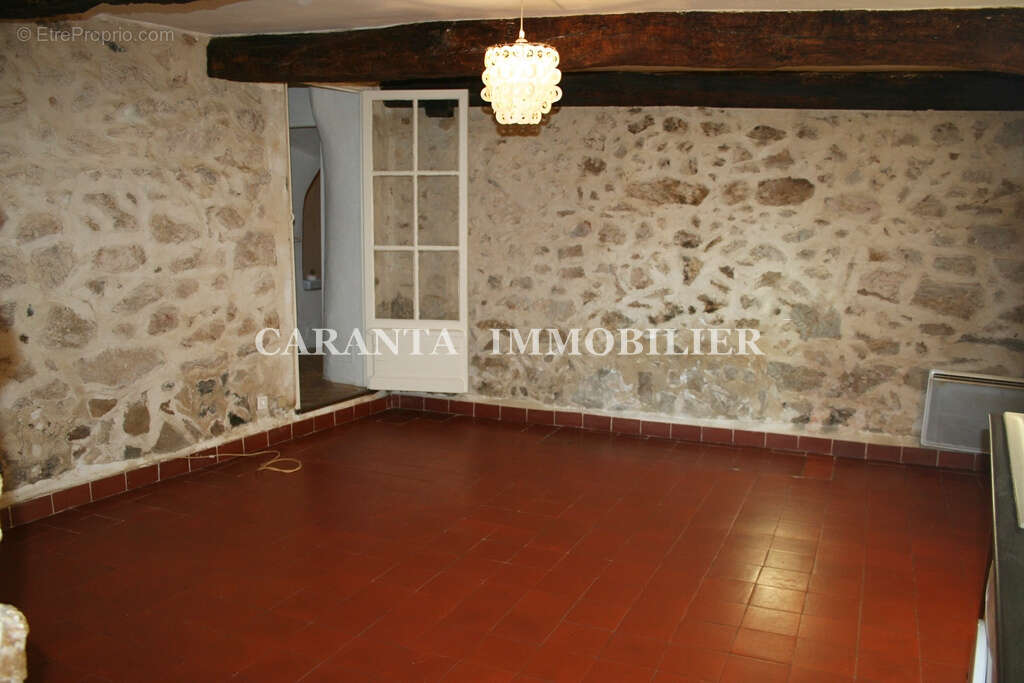 Appartement à GRIMAUD
