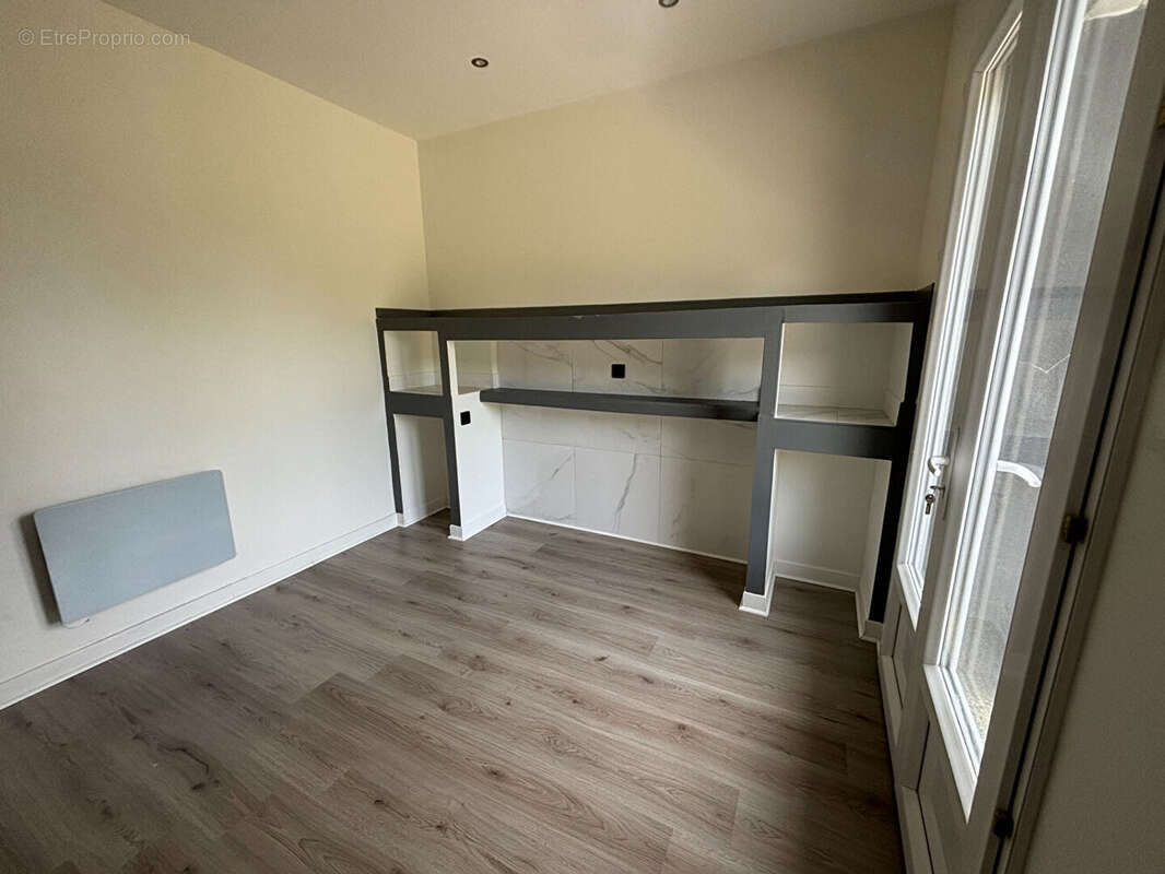 Maison à YGOS-SAINT-SATURNIN