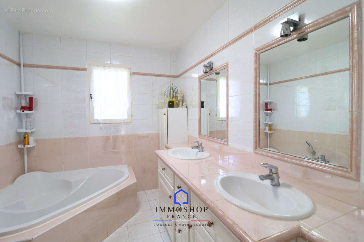 Maison à MARSEILLE-13E