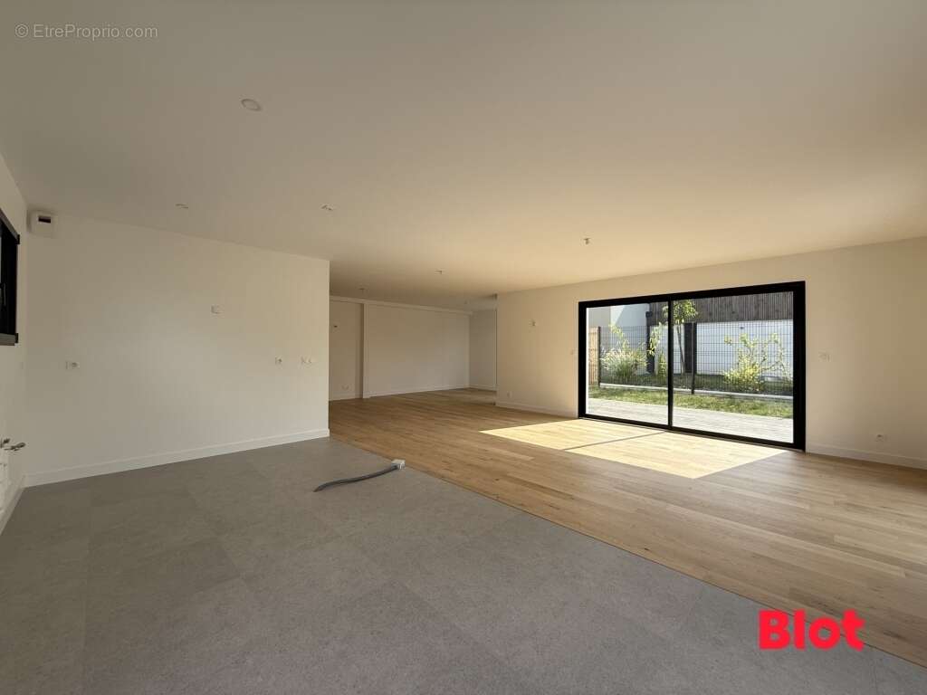Maison 149 m² à Cesson-Sevigne  - photo 2