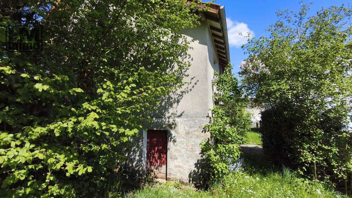 n°1 - Maison à LA MEYZE