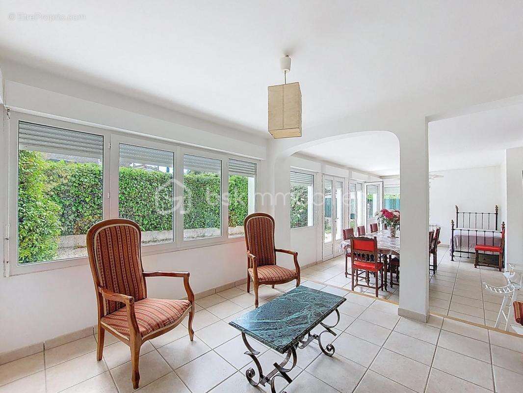 Maison à SIX-FOURS-LES-PLAGES