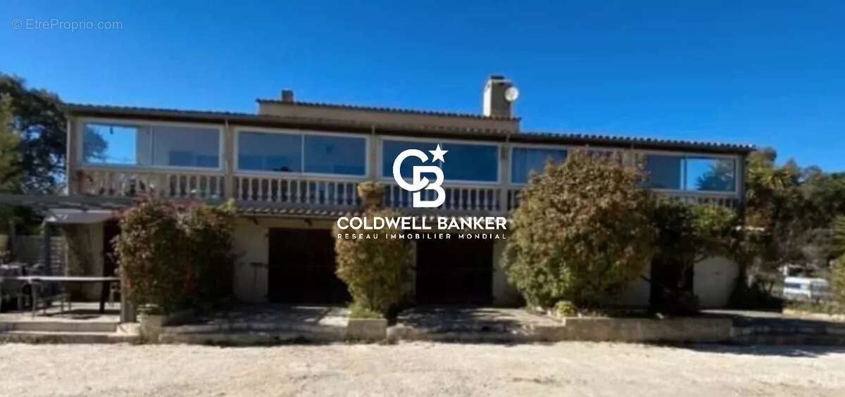 Maison à BORMES-LES-MIMOSAS