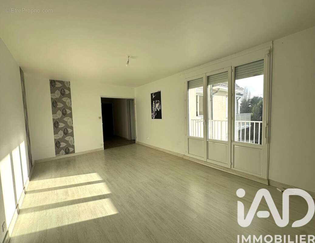 Photo 9 - Appartement à SAINT-CYR-SUR-LOIRE