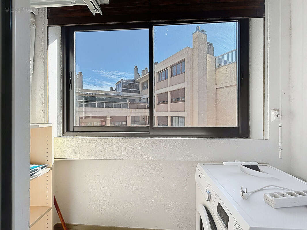 Appartement à MARSEILLE-5E