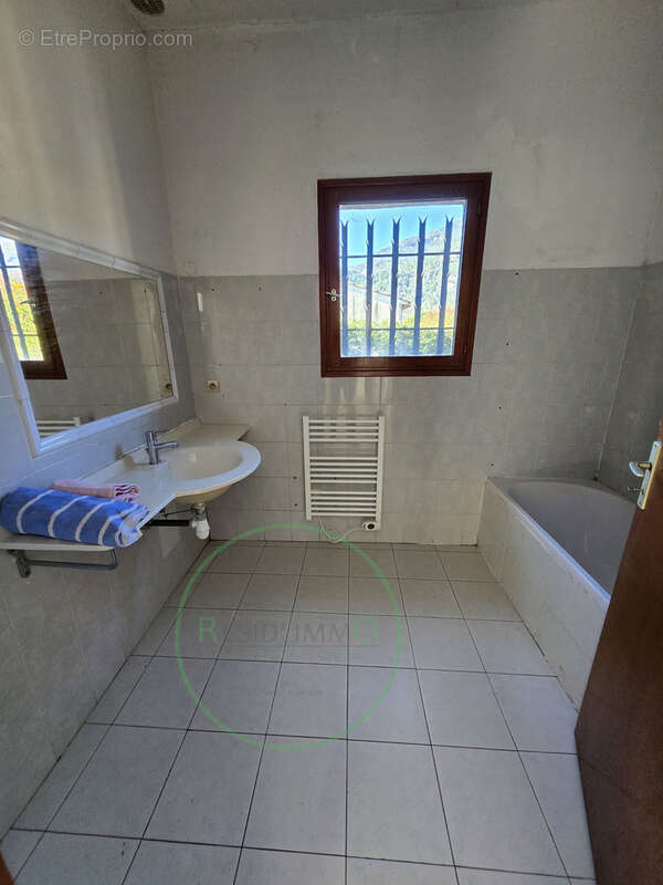 Maison à SAINT-MARTIN-DU-VAR