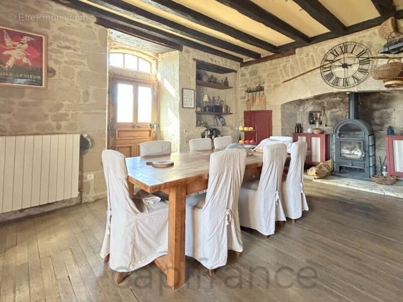 Maison à ARGENTAT