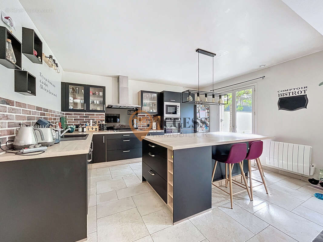 Maison à MONTLIGNON