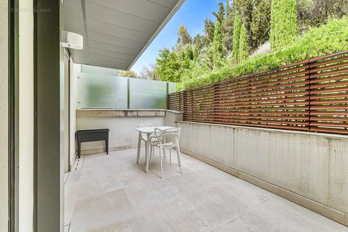 Nice vinaigrier – résidence de prestige "blanche de castille" – 3 pièces de 62 m² – vue mer panoramique & baie des anges – pisci - photo 20