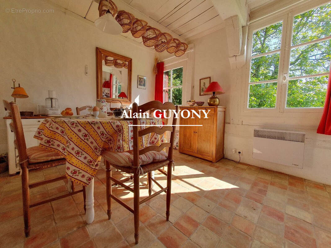 Maison à PONT-L'EVEQUE