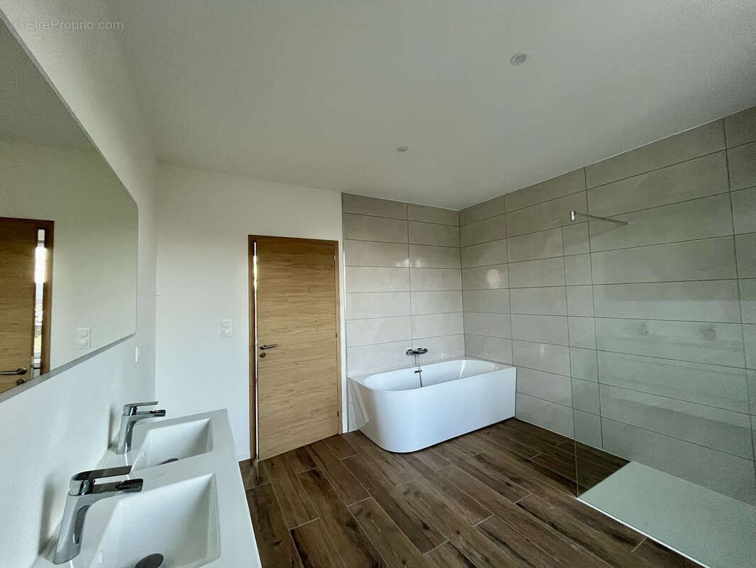 Maison à SMERMESNIL