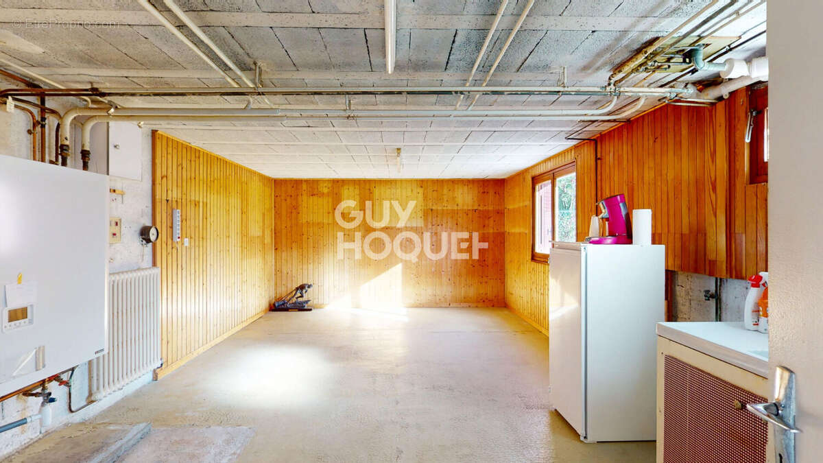 Maison à BRISON-SAINT-INNOCENT