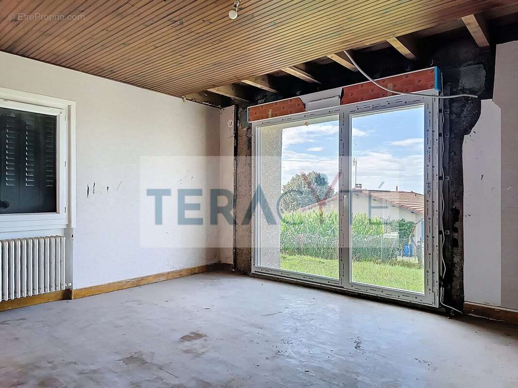 Appartement à VANDEINS