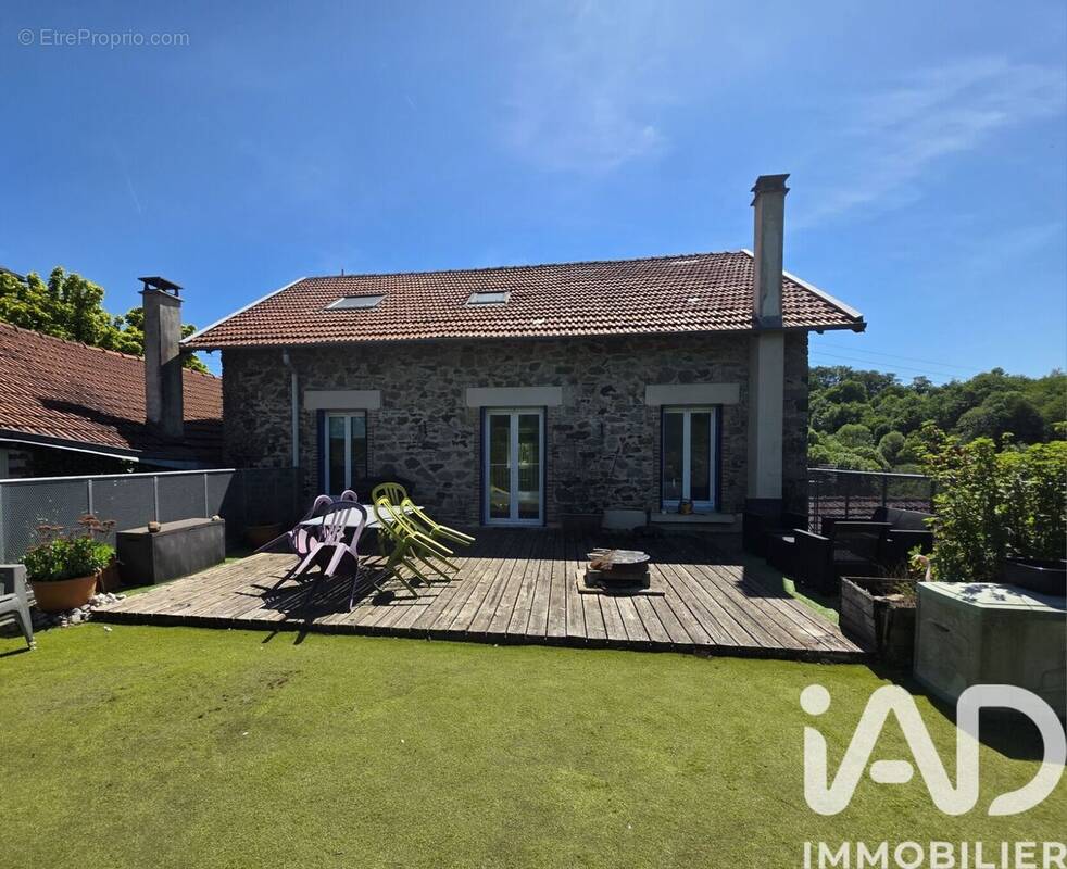 Photo 1 - Maison à PIERRE-BUFFIERE