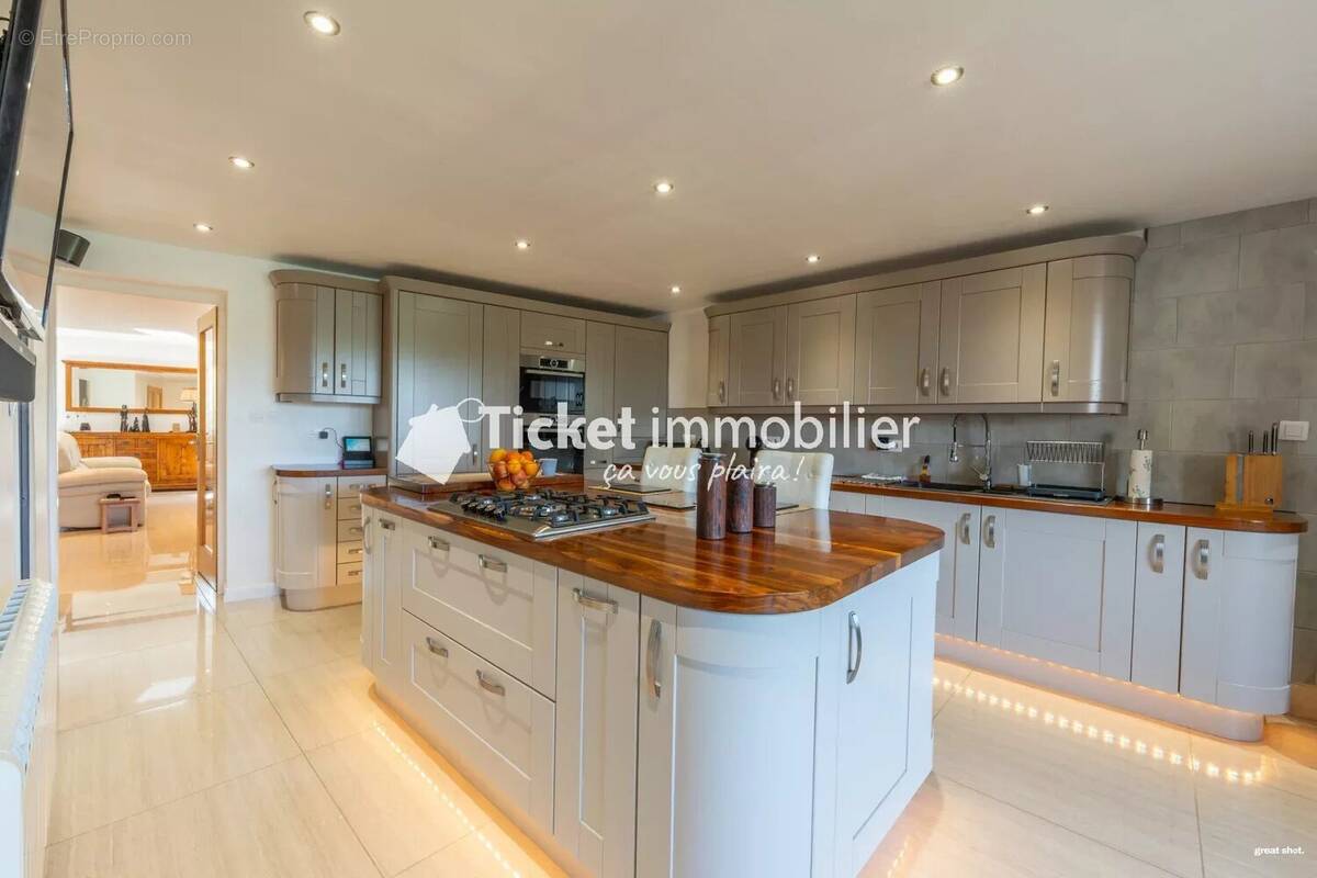 Maison à SAINT-MARCEL-SUR-AUDE