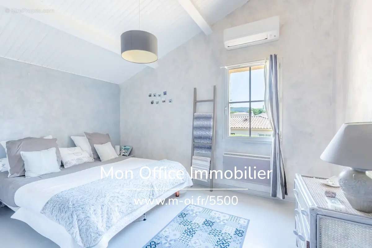 Maison à SAINT-ZACHARIE