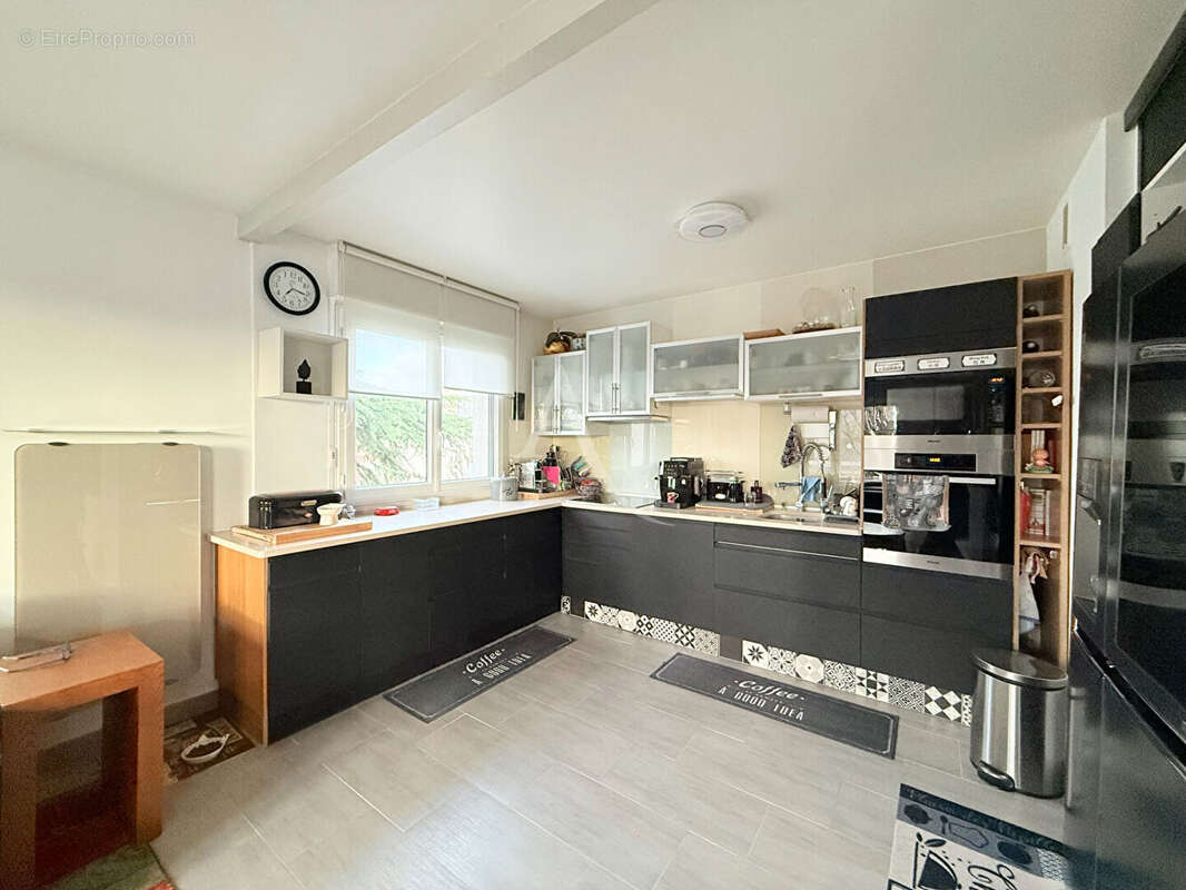 Appartement à LE PERREUX-SUR-MARNE