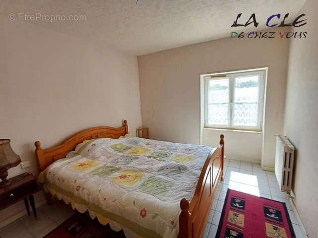 Maison à MAUZE-SUR-LE-MIGNON