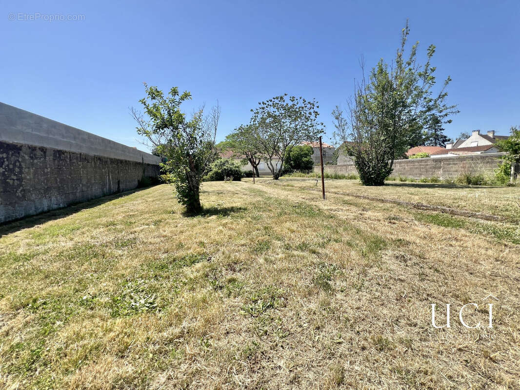 Terrain 701 m² à Geneston  - photo 2