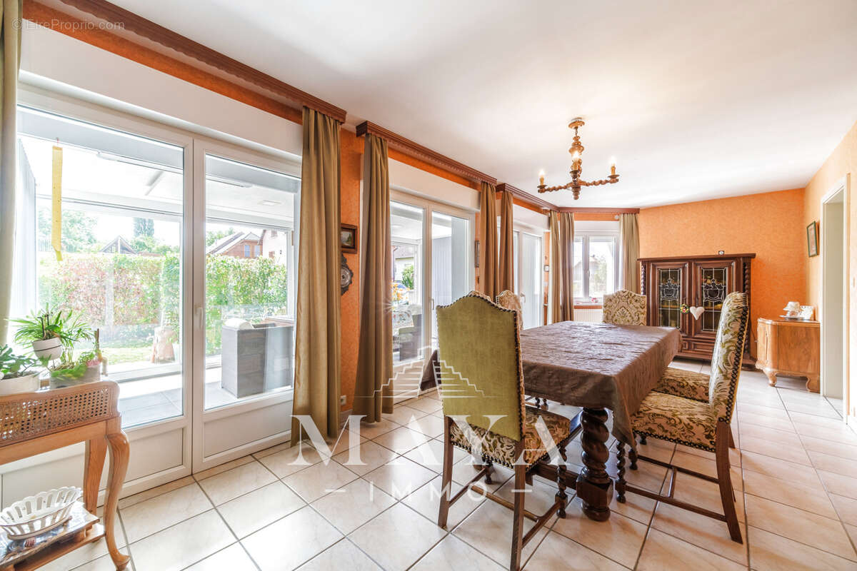 Maison à HINDLINGEN