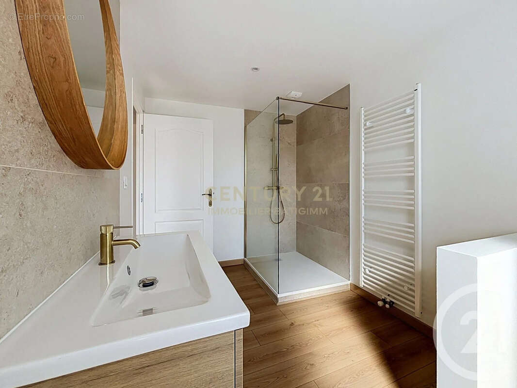 Maison 111 m² à Bourgoin-Jallieu  - photo 11