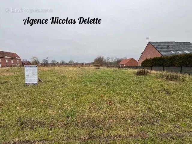 Terrain à WERVICQ-SUD