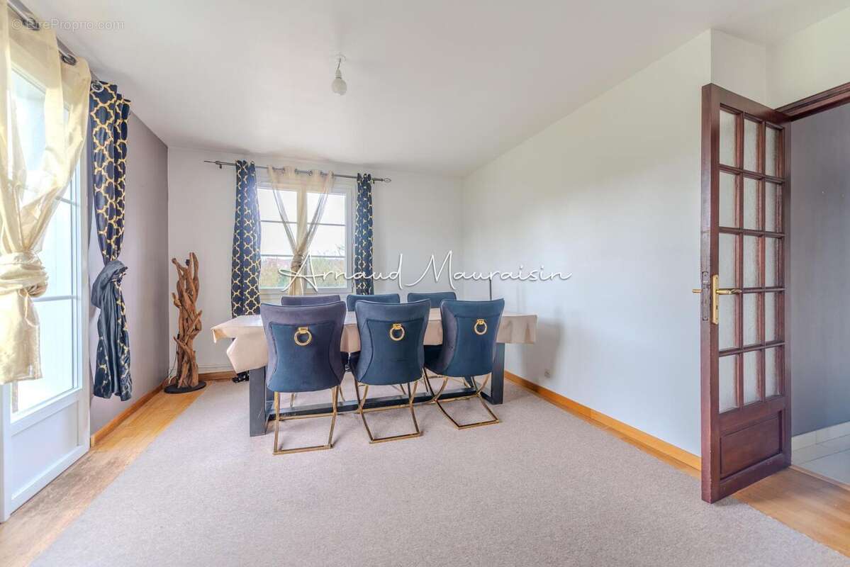 Photo 4 - Maison à LA CHAPELLE-EN-SERVAL