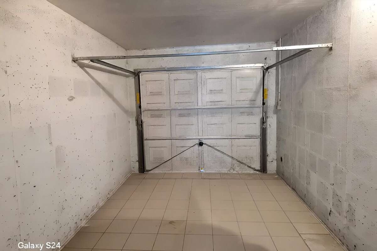 Garage - Maison à DEAUVILLE