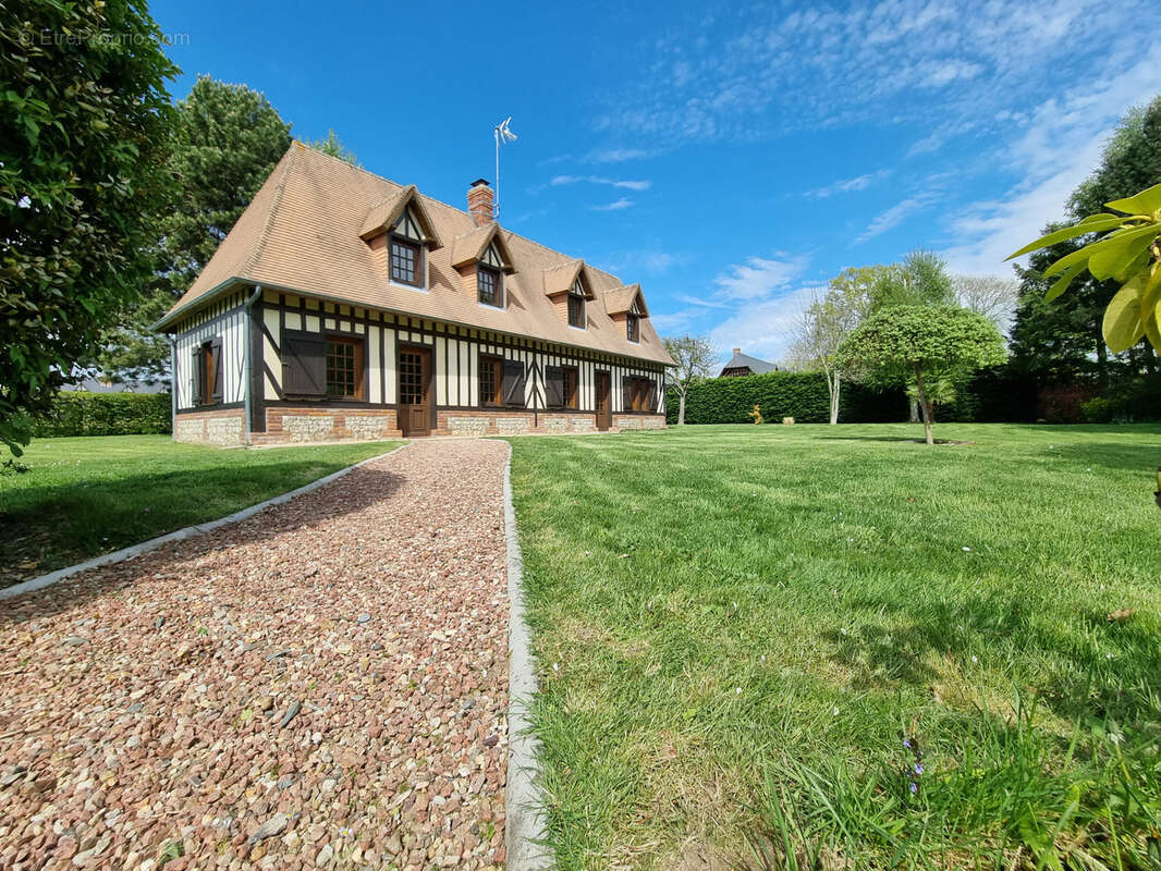 Maison à BERNAY