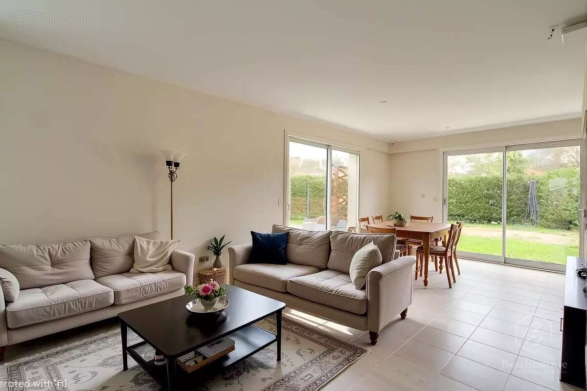 Maison à SAINT-SELVE