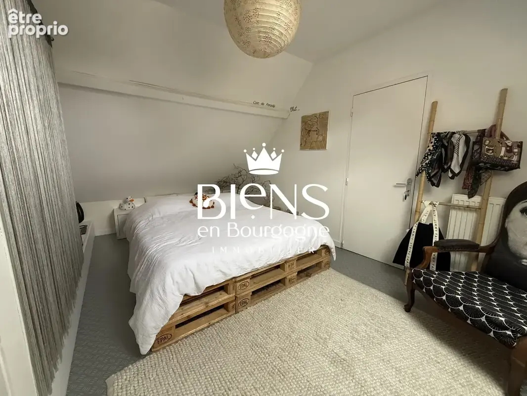 Maison 6 pièces 120 m² à vendre à Farges-Les-Chalon (71150) - photo 6