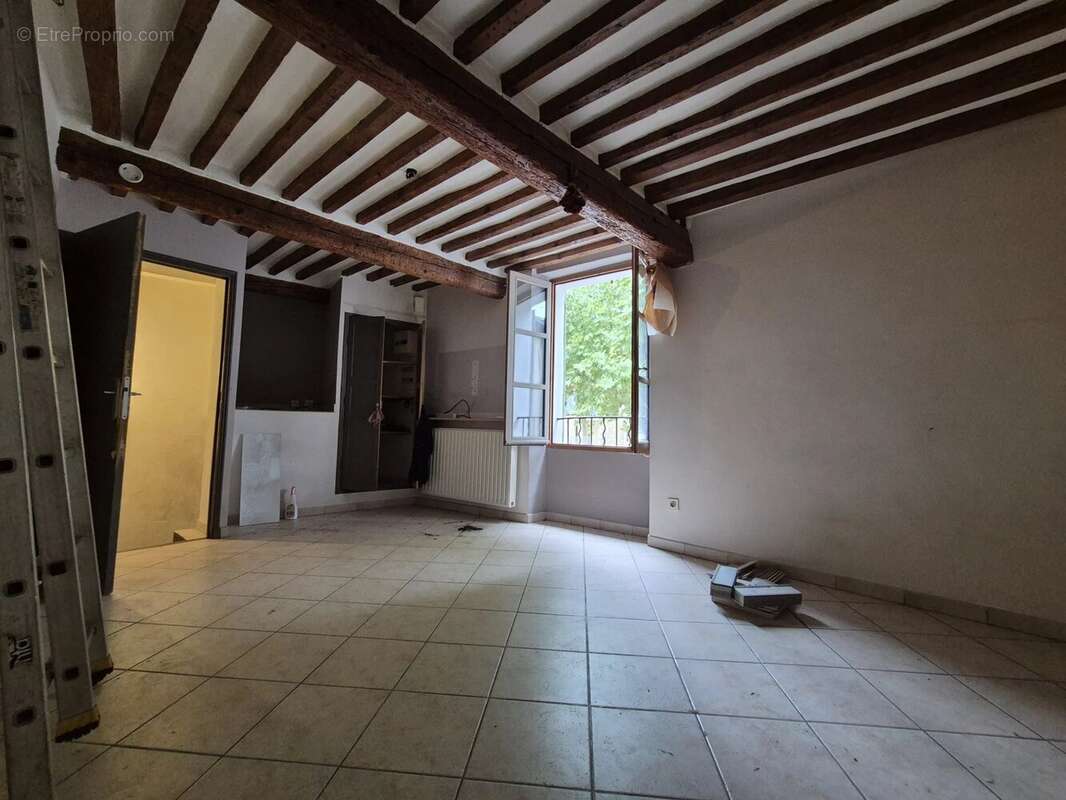 Maison à COURTHEZON