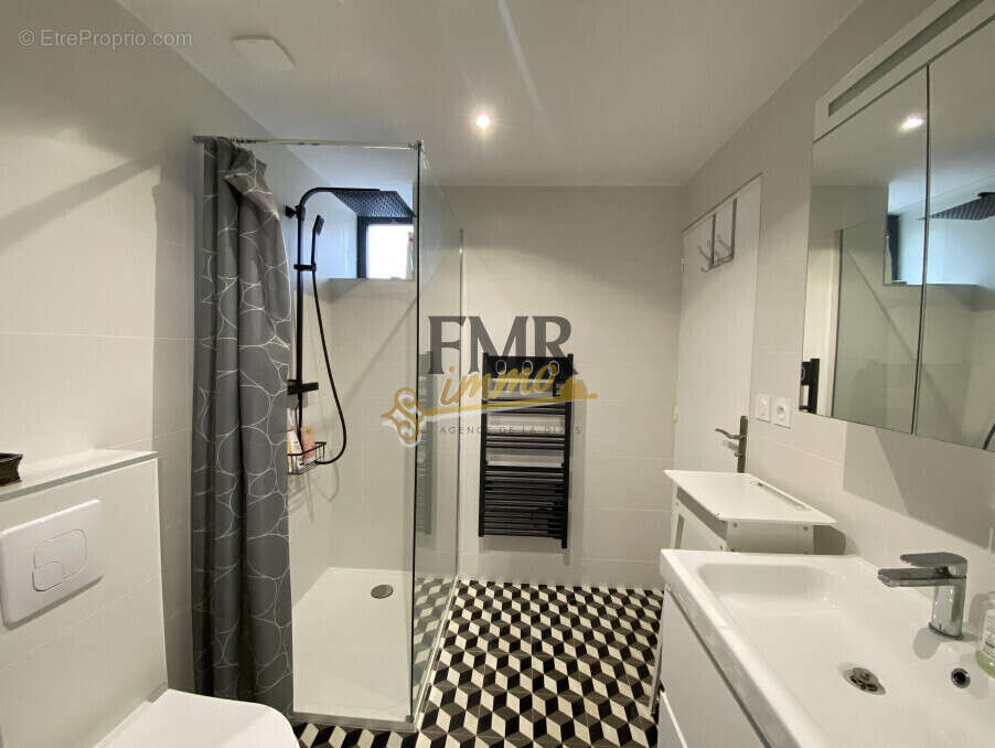 Maison à SAINT-PIERRE-SUR-DIVES