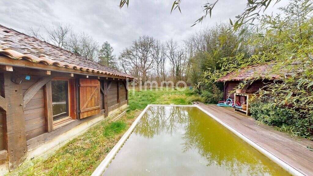 Propriété atypique – 2 bergeries landaises avec piscine - photo 2