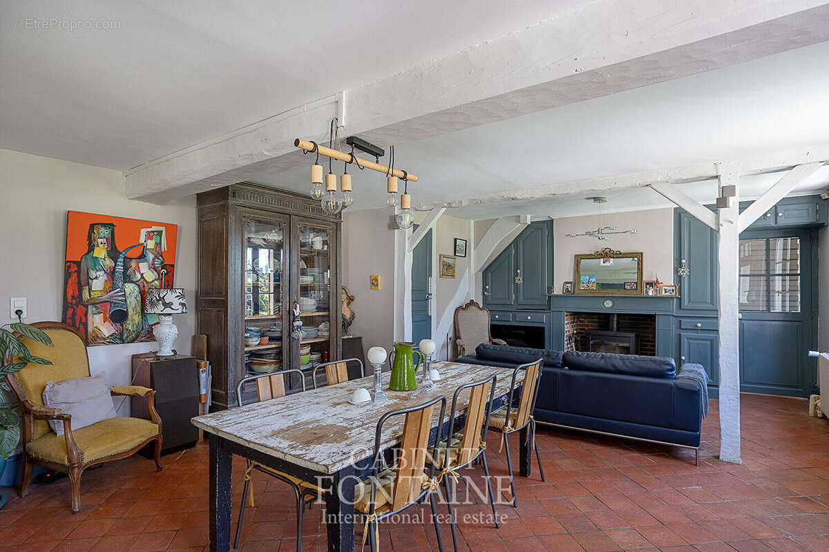 Maison à SAINTE-GENEVIEVE