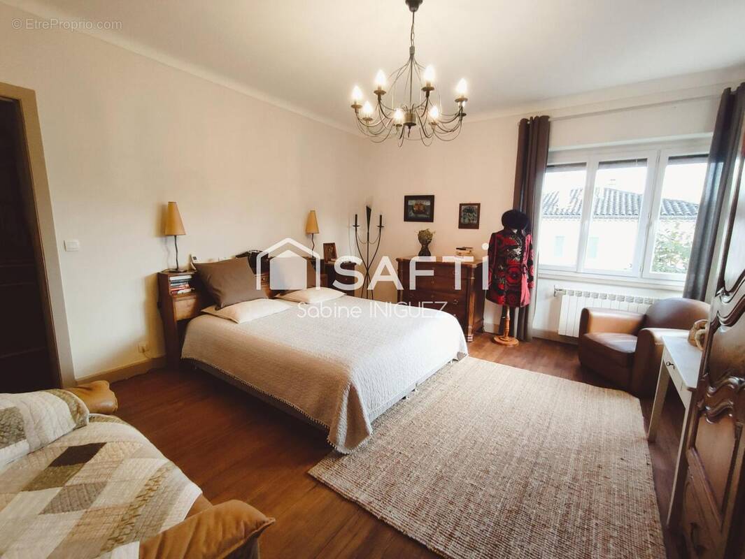 Photo 1 - Maison à CASTRES