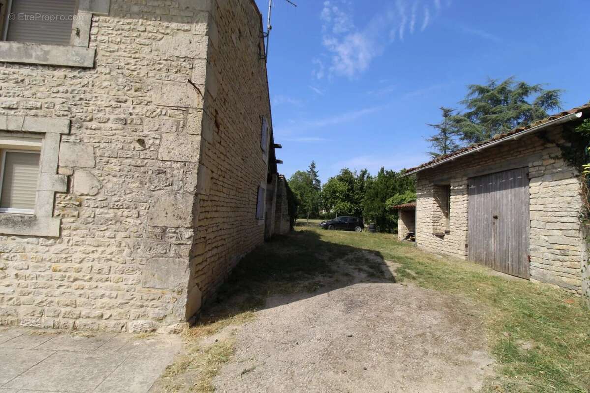 Maison à VILLIERS-SUR-CHIZE