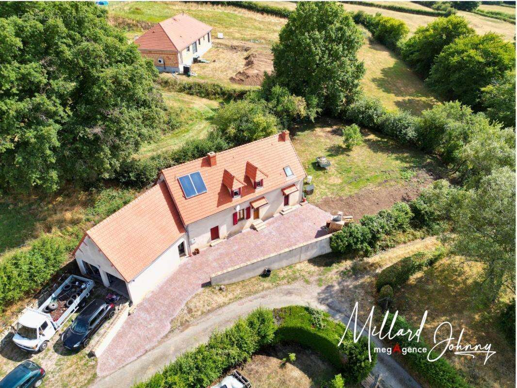 Maison à VILLENEUVE-EN-MONTAGNE