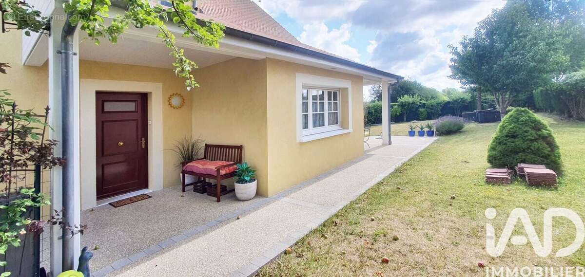 Maison 157 m² à Magny-Le-Hongre  - photo 4