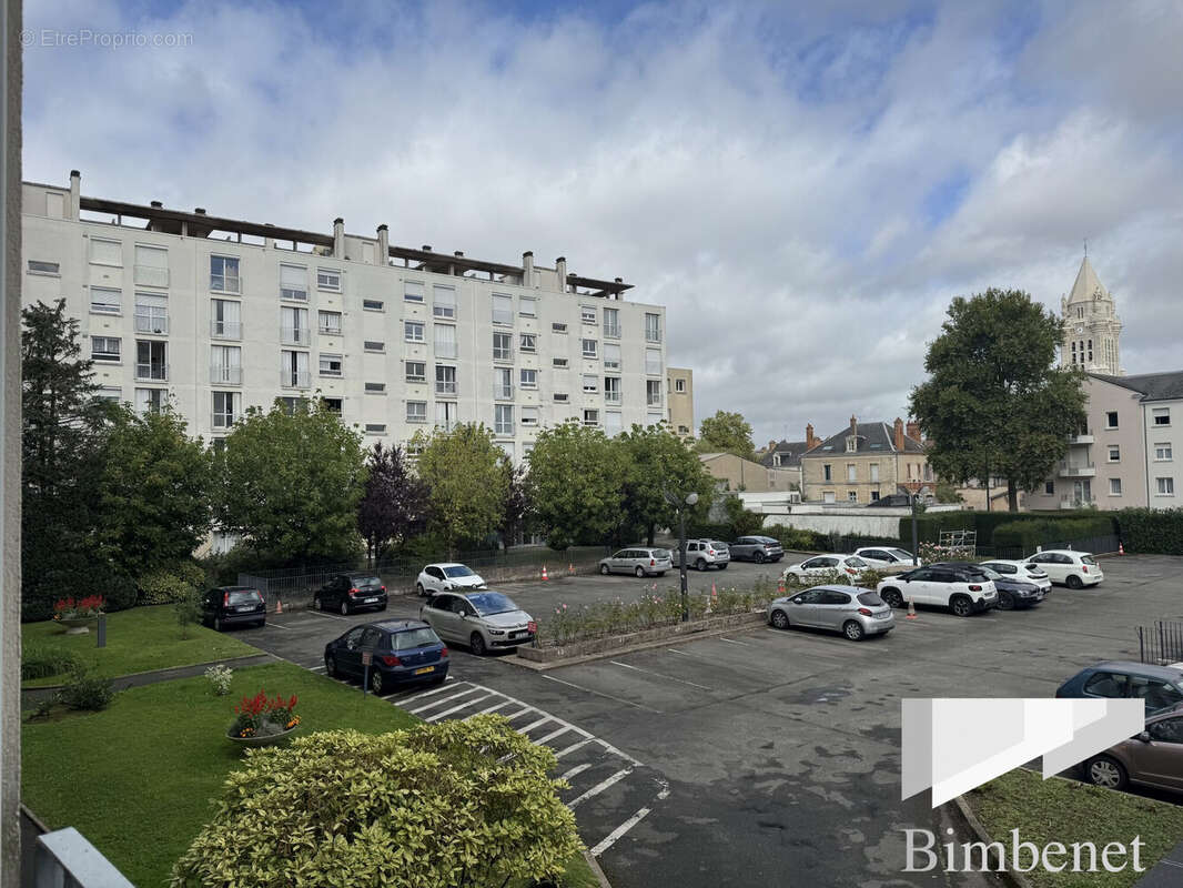 Appartement 65 m² à Orleans  - photo 7