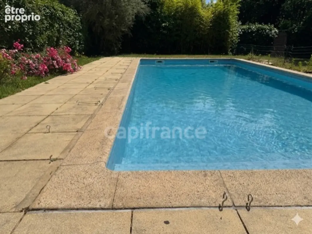 Mesquer- a 100 m de la mer et acces à pied aux commerces - a vendre maison 7 chambres - 200 m2 hab - piscine - jardin sans vis à - photo 4