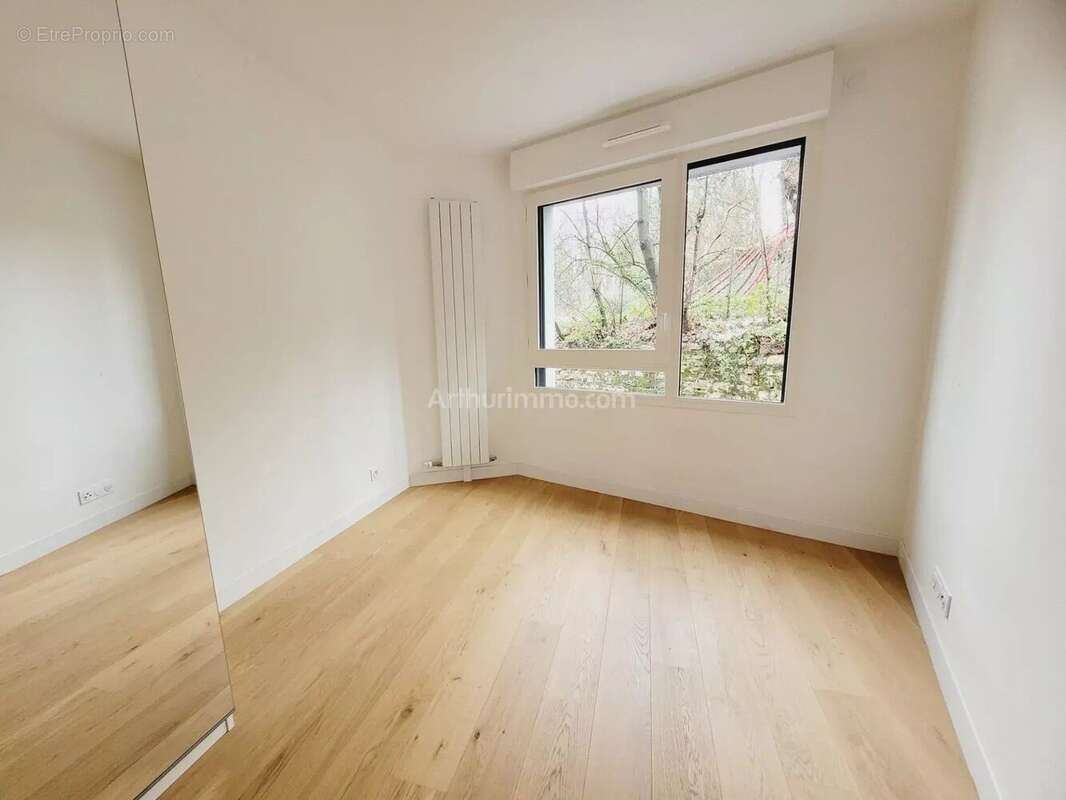 Appartement à ISSY-LES-MOULINEAUX