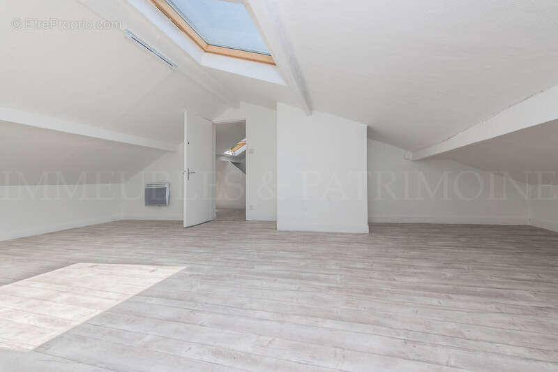 IMMEUBLE avec local commercial + appartement à vendre BONNEUIL SUR MARNE (94) - photo 23