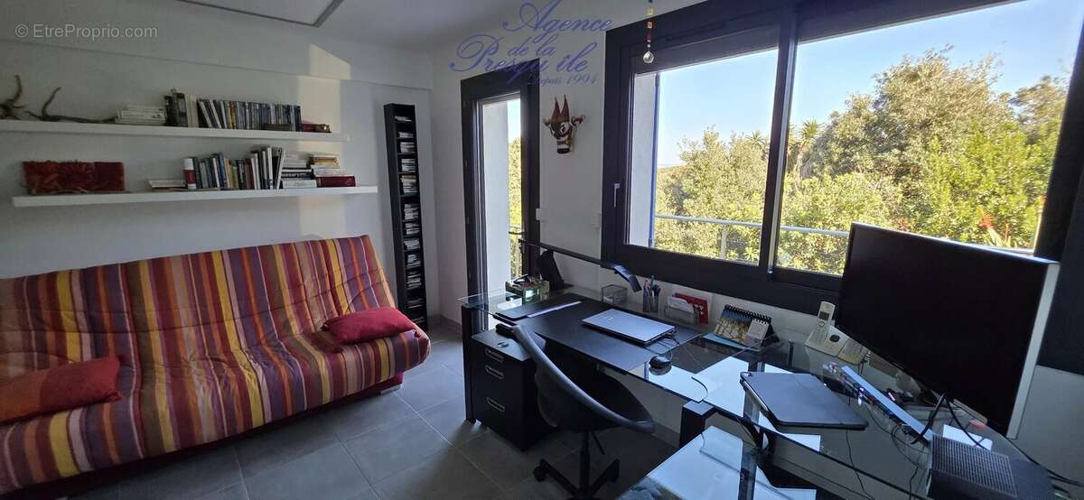 Maison à HYERES
