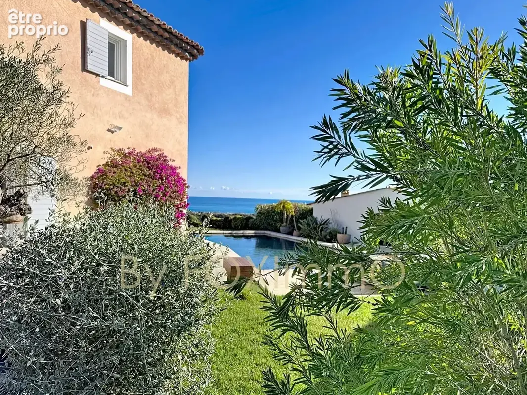 Villa vue mer sur la cote d azur, 4 chambres , piscine ,  jardin , residence securisé - photo 19