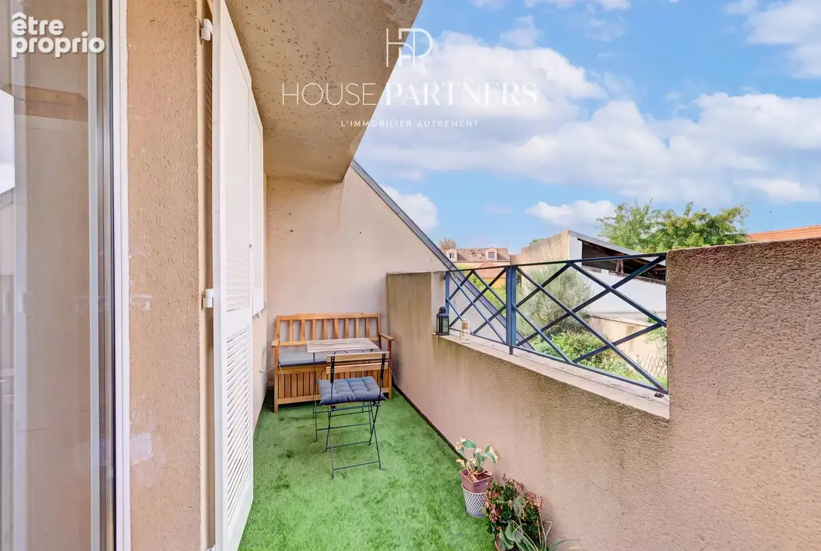 Triplex a vendre - centre ville - photo 3